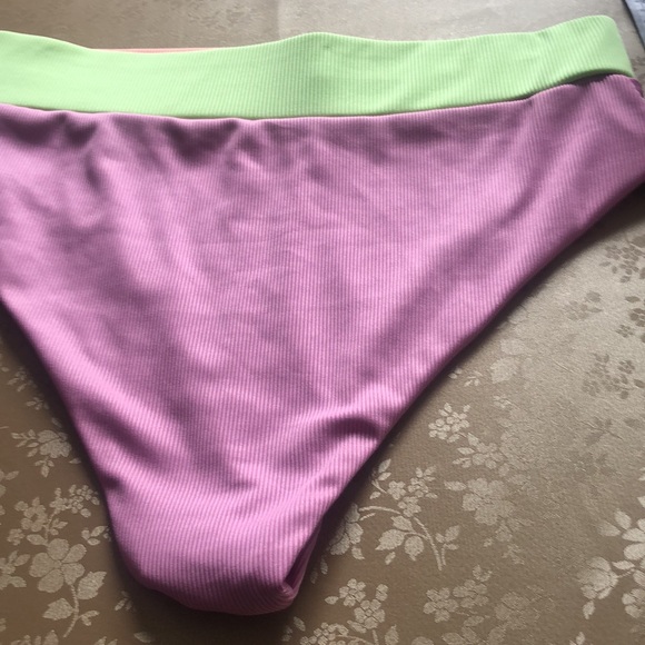 Infamous Swim | Lola Triangle Top in Erica . Sz. XL - Picture 6 of 7